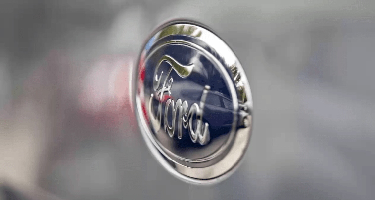 Ford anuncia que reparará más de 600 mil autos armados en&nbsp;México