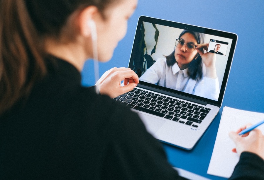 Despedir por videoconferencia, ¿tendencia de la “nueva normalidad”&nbsp;laboral?