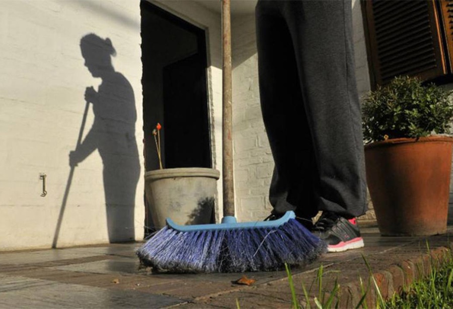 Cifras de empleo de las trabajadoras del hogar caen al peor nivel en 15&nbsp;años