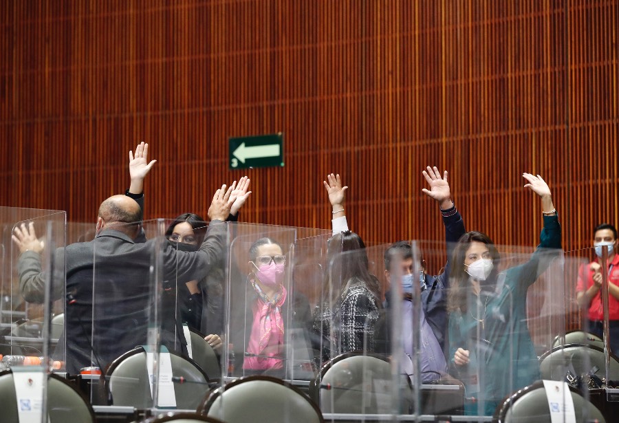 Outsourcing y salarios de burócratas, dos grandes pendientes legislativos para&nbsp;2021