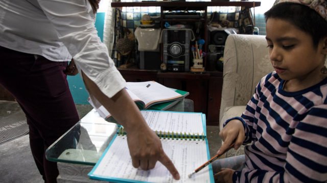 AMLO pide a escuelas privadas esperar a vacunación de&nbsp;maestros