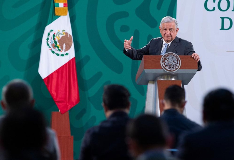 Piden intervención de AMLO en polémica por pensiones de los burócratas y&nbsp;UMAs