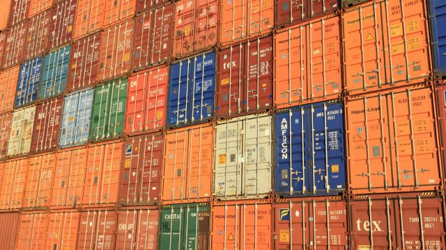 Comercio de México registra un fuerte repunte en marzo pese a&nbsp;déficit