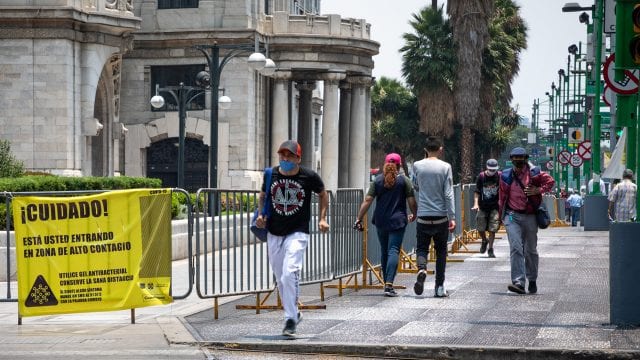 CDMX, en ‘semáforo naranja hacia el amarillo’; permiten regreso a oficinas… al&nbsp;20%
