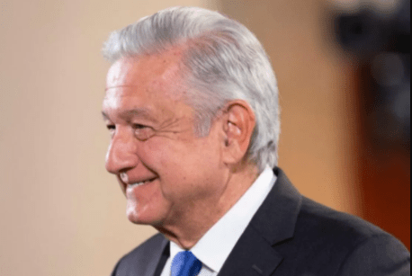 AMLO califica de antidemocrático el retiro de candidatura a Salgado Macedonio y Raúl&nbsp;Morón