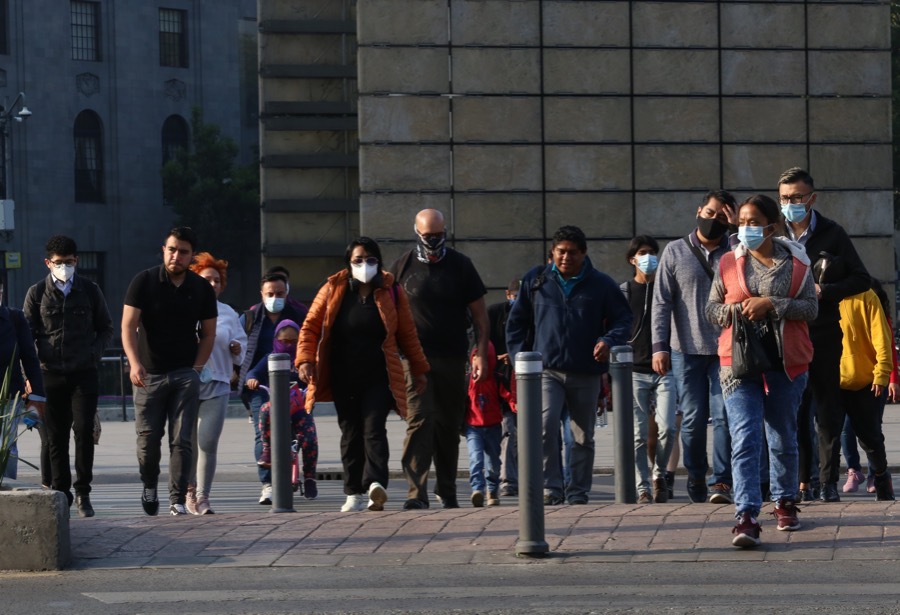 “Todo parece diferente”: Historias del retorno a las oficinas a un año de&nbsp;pandemia