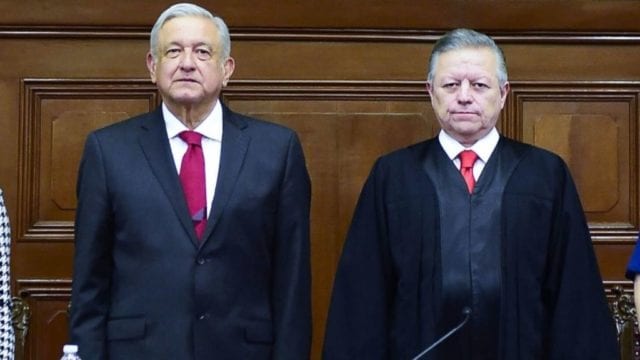 AMLO se reúne con ministros de la Corte para abordar ley&nbsp;eléctrica