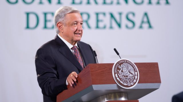 AMLO ofrece avión presidencial a Aeroméxico para viajes ejecutivos o&nbsp;fiestas