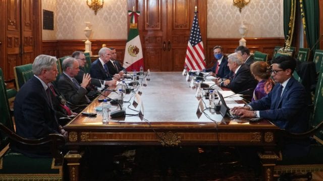 México pide a senadores de EU apoyo para reabrir la&nbsp;frontera