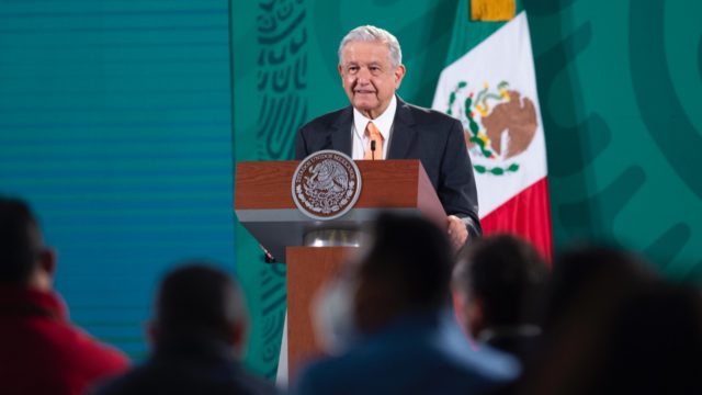 Contratos petroleros a IP no han dado resultados, no llegó la ‘dolariza’:&nbsp;AMLO