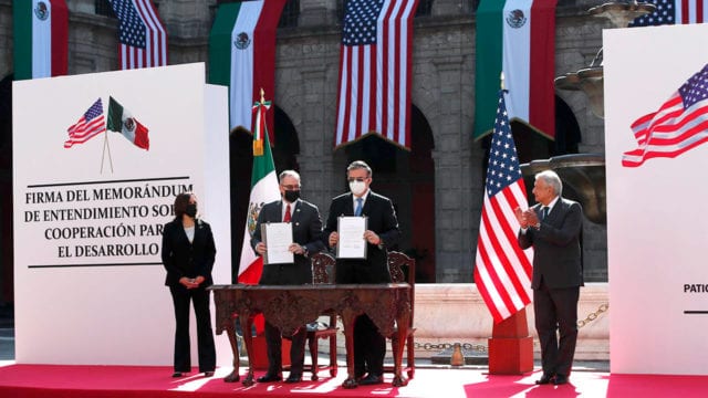 Diálogo EU-México se centrará en comercio, tránsito fronterizo y chips :&nbsp;Ebrard