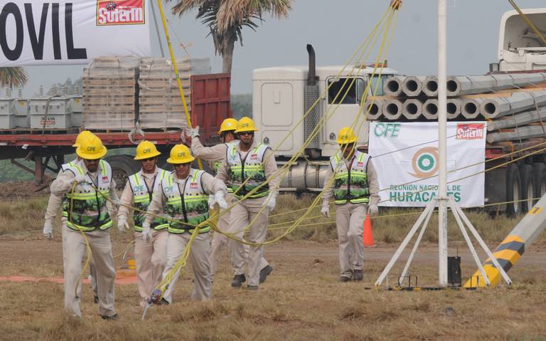 CFE recorta a más de 57 mil trabajadores de base en lo que va del&nbsp;sexenio.
