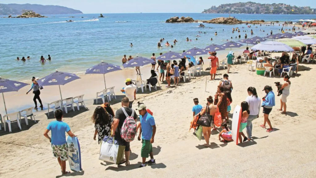 Morena va por aumentar a 15 días el mínimo de vacaciones de los&nbsp;trabajadores.