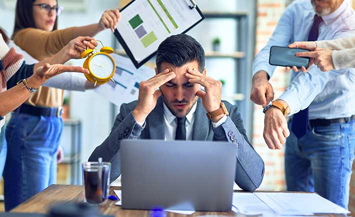 Trabajadores Mexicanos, entre los más fatigados del mundo según la&nbsp;UNAM