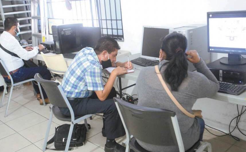 Aumentan los trabajadores con educación media y superior en Nuevo&nbsp;León