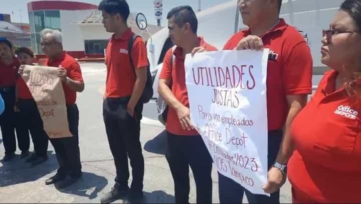 Trabajadores de Office Depot protestan por&nbsp;utilidades