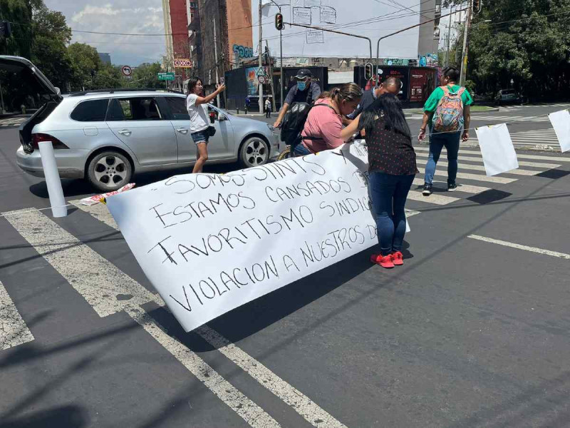 Protestan trabajadores de la SADER exigen entreguen recursos y prestaciones directamente a su&nbsp;sindicato
