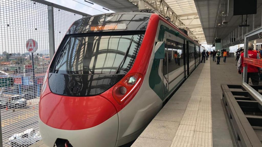 Pide Sindicato del Metro a AMLO, considerarlos para tareas del Tren Interurbano&nbsp;México-Toluca