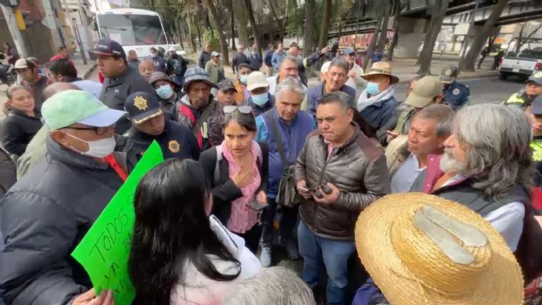 Bloquean Eje 5 Sur trabajadores del SACMEX; demandan mejores condiciones&nbsp;laborales